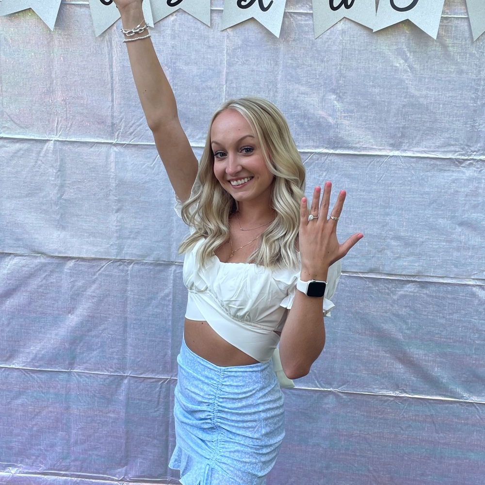 White crop top - Picture 3 of 3